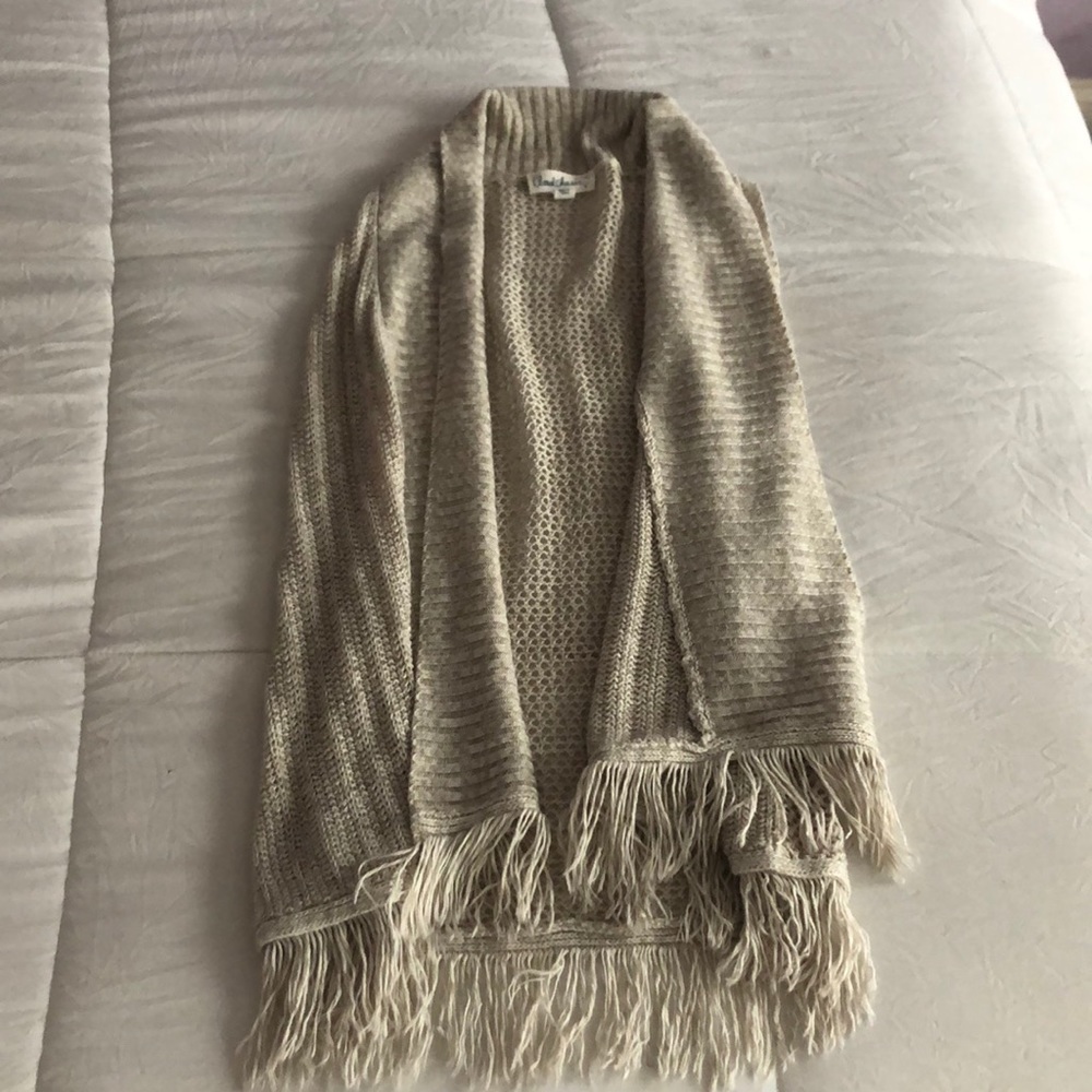 sleeveless fringe cardigan